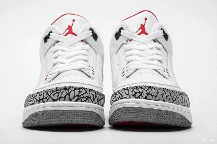 Fame  of 3 136064-116 Retro Jordan Hall 1012